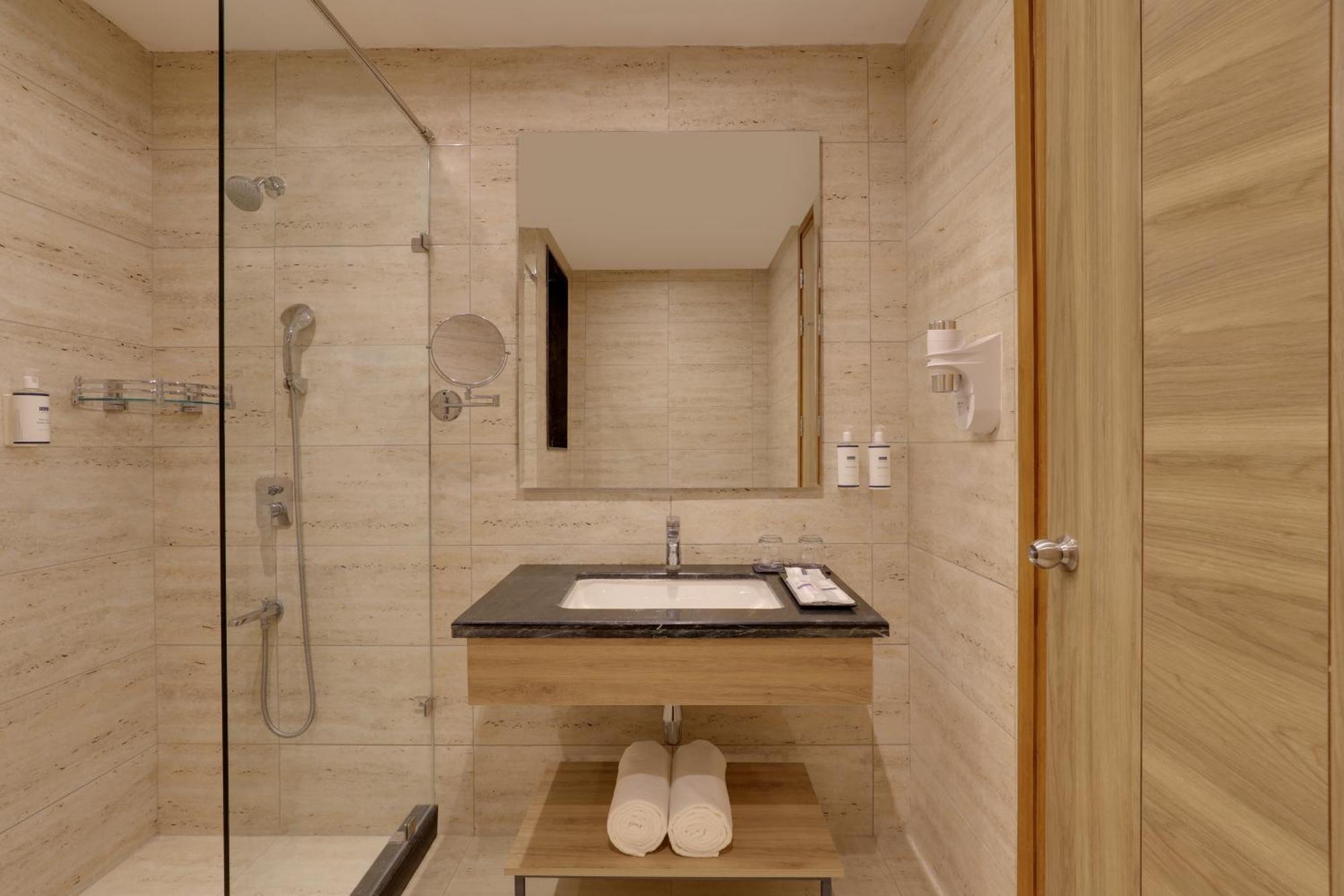 Keys Lite By Lemon Tree Hotels, Urban Square, Ουνταϊπούρ Εξωτερικό φωτογραφία
